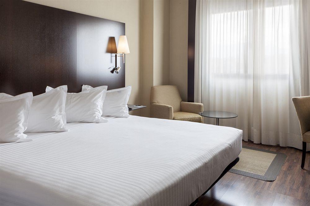 Ac Hotel Oviedo Forum By Marriott Buitenkant foto
