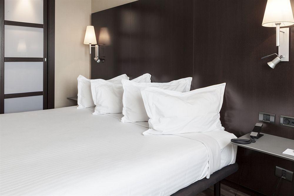 Ac Hotel Oviedo Forum By Marriott Buitenkant foto