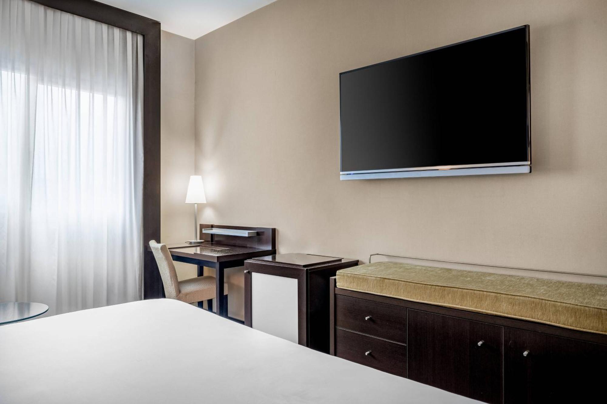 Ac Hotel Oviedo Forum By Marriott Buitenkant foto