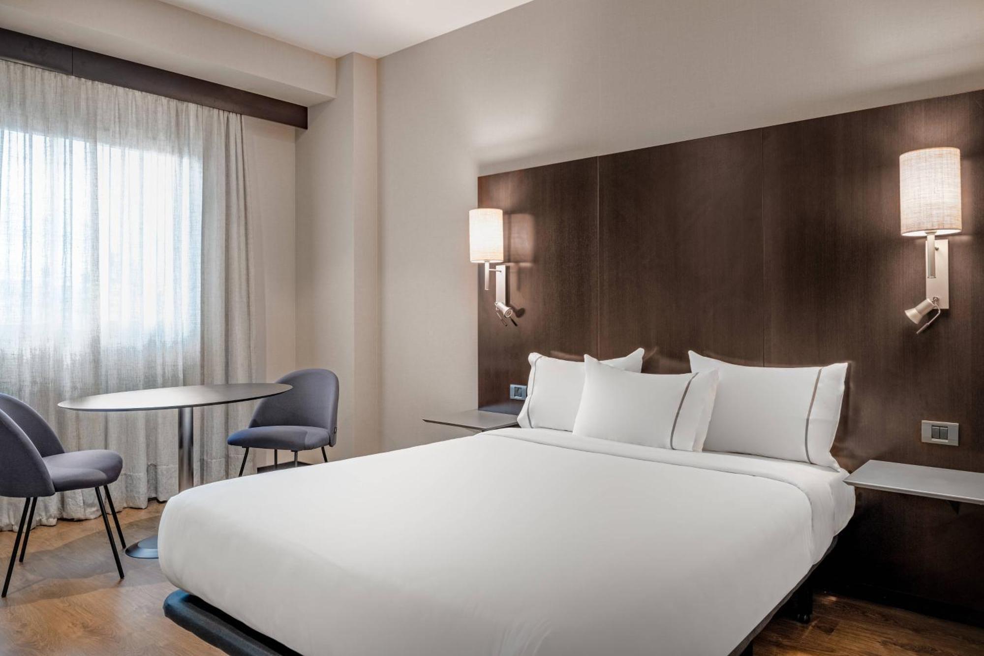 Ac Hotel Oviedo Forum By Marriott Buitenkant foto